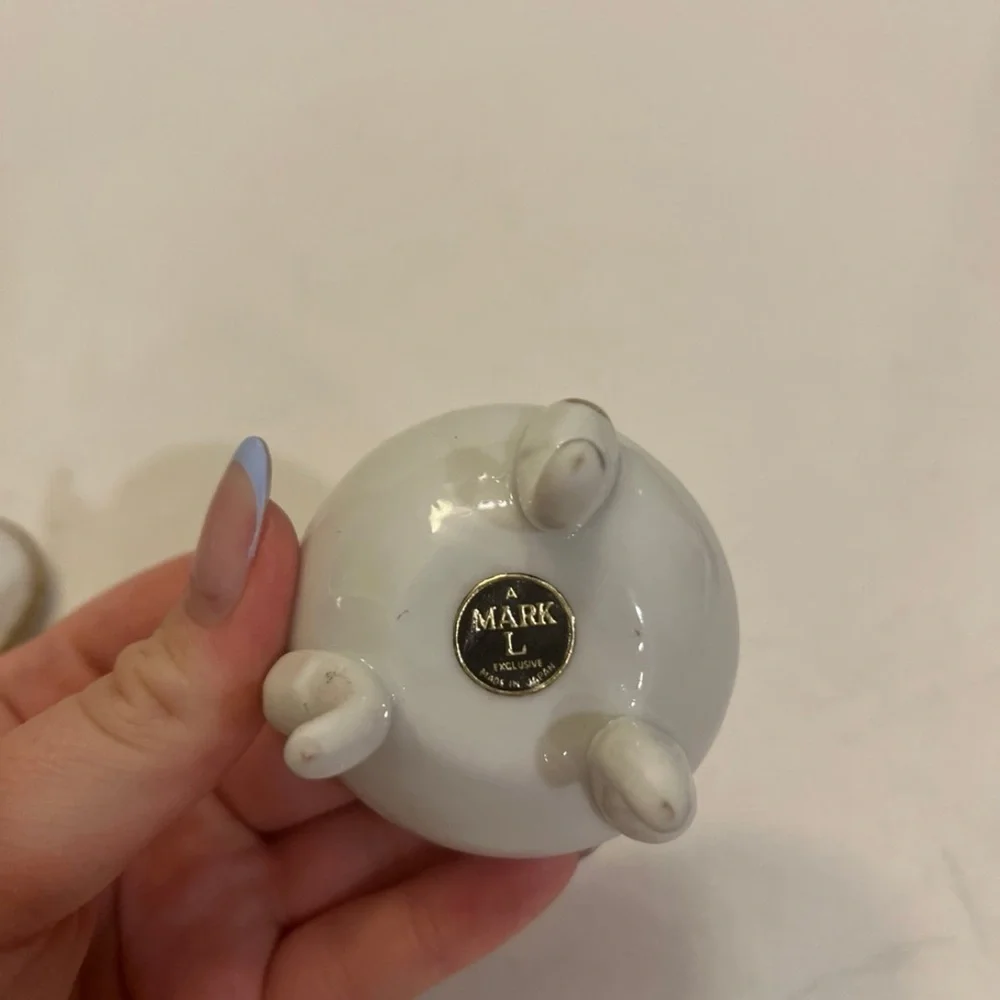 Ceramic Hand Painted Courting Couple Trinket Box